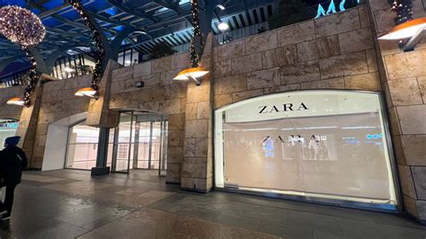 zara rotterdam openingsuren.